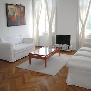 Uitgebreid Appartement met een Slaapkamer